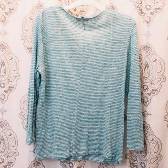 Democracy embroidered shirt - Picture 3 of 3